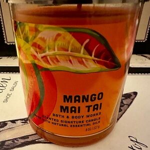 Bath & Body Works Mango Mai Tai Single Wick Candle